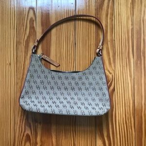 Small Dooney and Bourke handbag